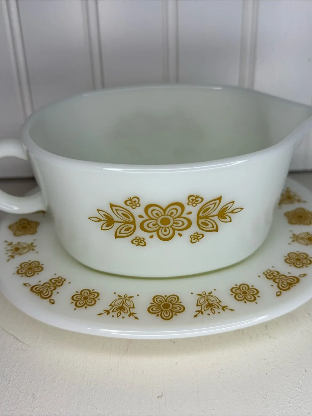 Pyrex BUTTERFLY GOLD # 77-B Gravy Boat and # 77-U Underplate Vintage